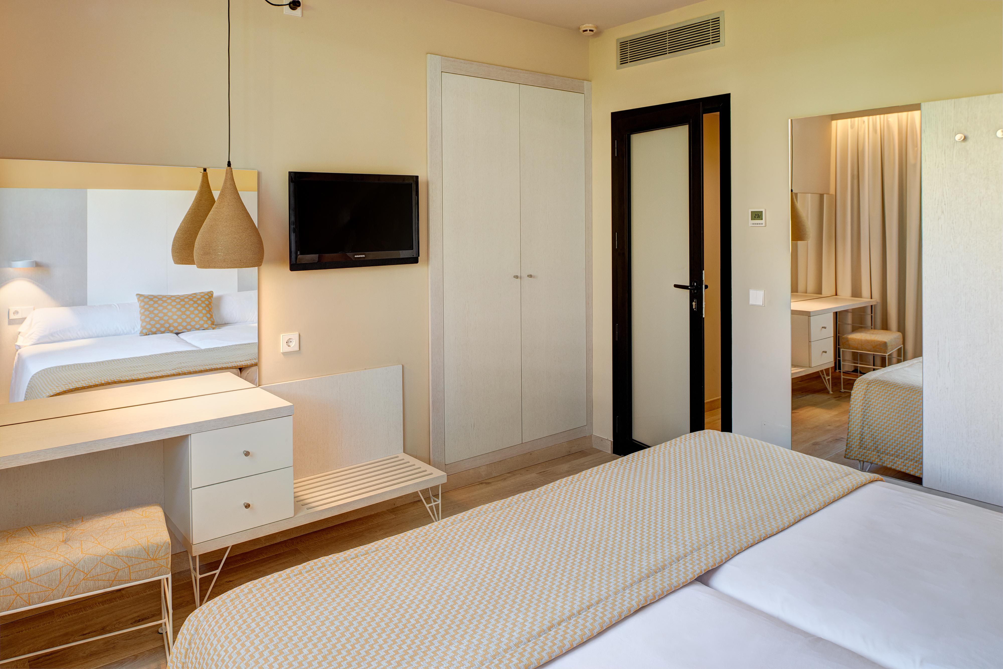 Protur Vista Badia Hotel Sa Coma  Bagian luar foto